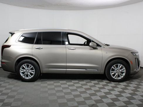 Used 2022 Cadillac XT6 Luxury image 8