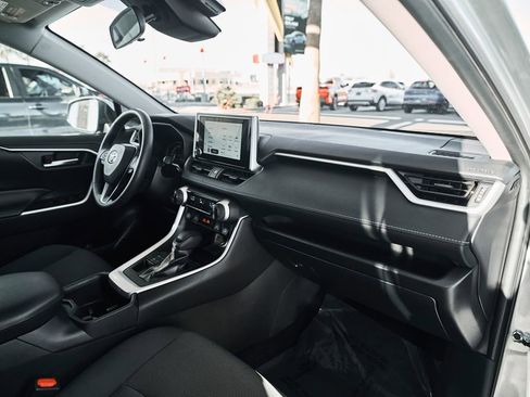 Used 2025 Toyota RAV4 XLE w/ Weather Package image 9
