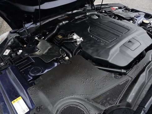 Used 2019 Jaguar F-TYPE R-Dynamic AWD/4WD image 25
