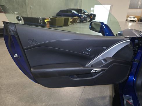 Used 2018 Chevrolet Corvette Grand Sport image 10