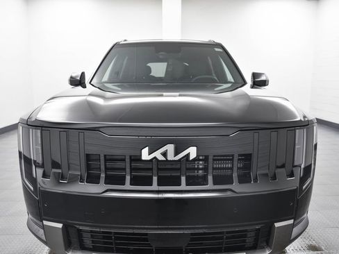 New 2027 Kia Telluride S image 2