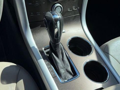 Used 2013 Ford Edge SEL image 25