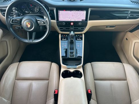 Used 2024 Porsche Macan w/ Premium Plus Package image 6