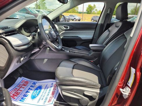 Used 2022 Jeep Compass Latitude image 5