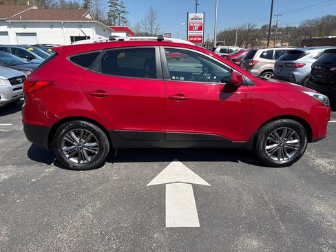 Used 2015 Hyundai Tucson SE image 6