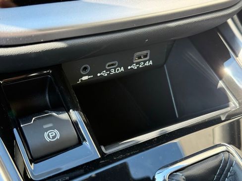 New 2025 Subaru Outback Limited XT image 17