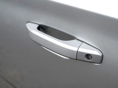 Used 2019 Chevrolet Suburban LT image 51