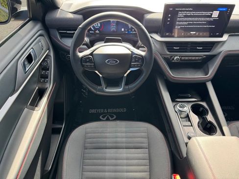 Used 2025 Ford Explorer ST-Line AWD/4WD image 16