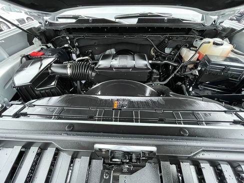 Used 2025 Chevrolet Silverado 2500 Custom w/ Custom Value Package image 37