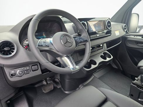 New 2025 Mercedes-Benz Sprinter 2500 image 22