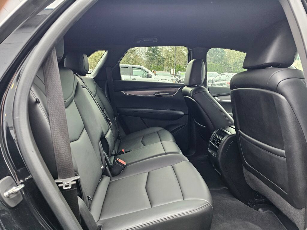 Used 2023 Cadillac XT5 Luxury AWD/4WD image 11