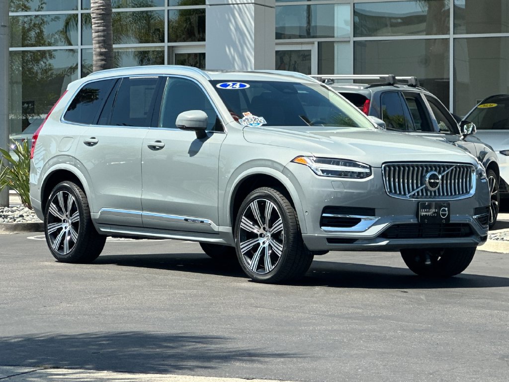 Certified 2024 Volvo XC90 T8 Plus AWD/4WD image 7