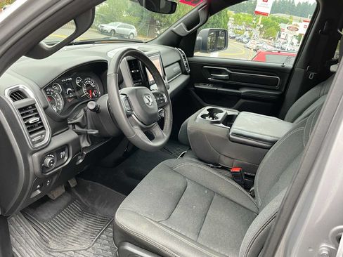 Used 2025 RAM 1500 Big Horn AWD/4WD image 13