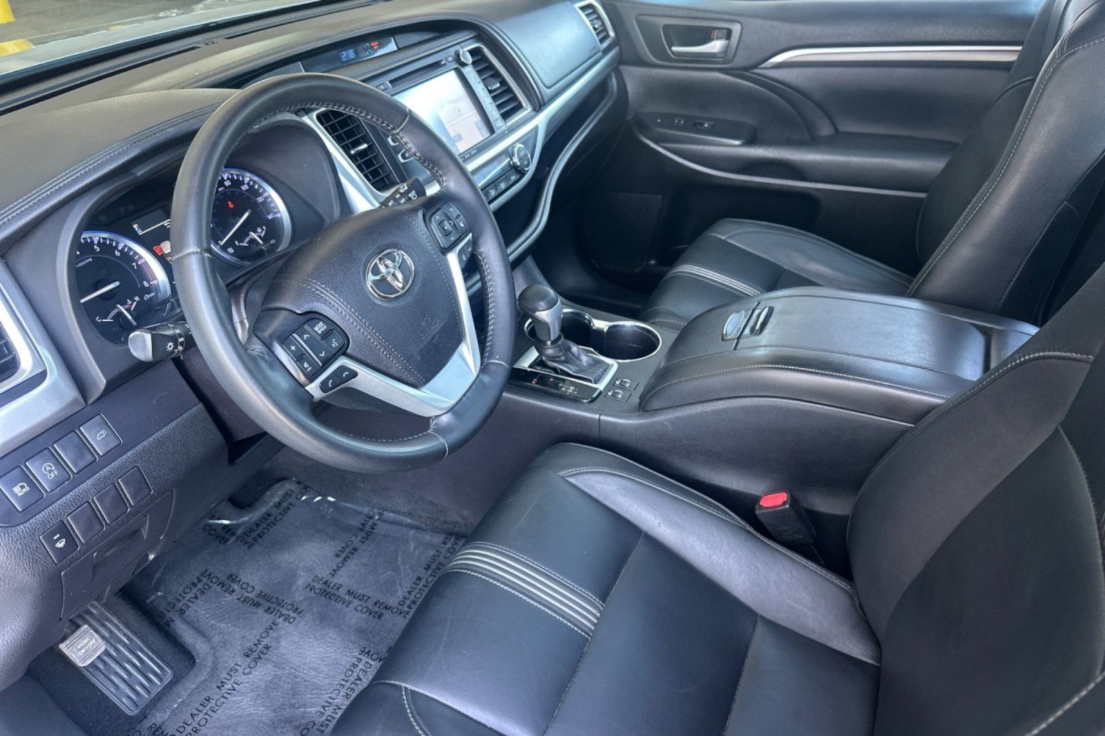 Certified 2018 Toyota Highlander SE w/ Protection Package #1 FWD image 9