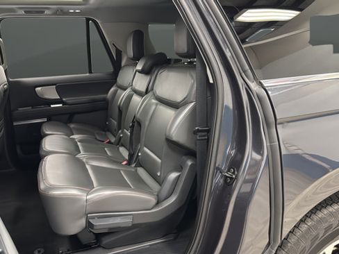 Used 2025 Ford Expedition Max Active AWD/4WD image 23