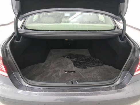 Used 2014 Lexus LS 460 image 32