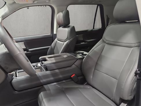 New 2026 Ford Expedition Max Active AWD/4WD image 8