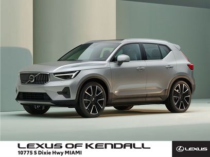 Used 2023 Volvo XC40 B5 Plus w/ Driver Assist Package