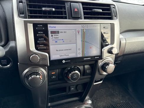 Used 2021 Toyota 4Runner SR5 Premium image 19