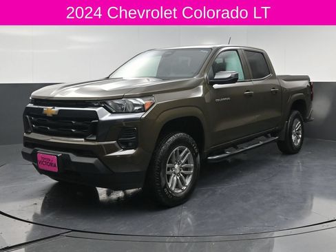 Used 2024 Chevrolet Colorado LT w/ LT Convenience Package II RWD image 2