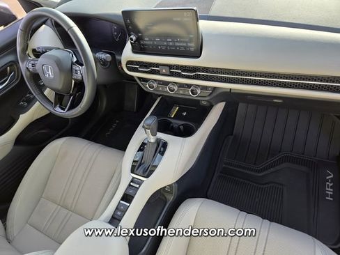 Used 2023 Honda HR-V EX-L image 17