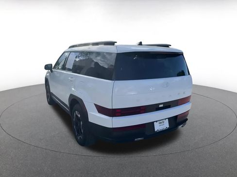 Used 2025 Hyundai Santa Fe SEL image 11