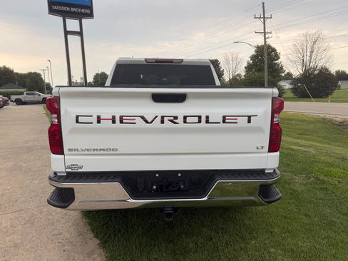Used 2023 Chevrolet Silverado 1500 LT AWD/4WD image 6