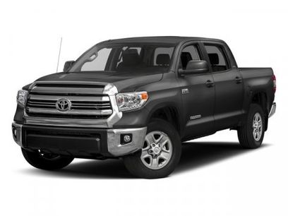 Used 2017 Toyota Tundra SR5 w/ SR5 Upgrade Package