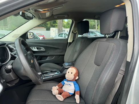 Used 2017 Chevrolet Equinox LS image 10