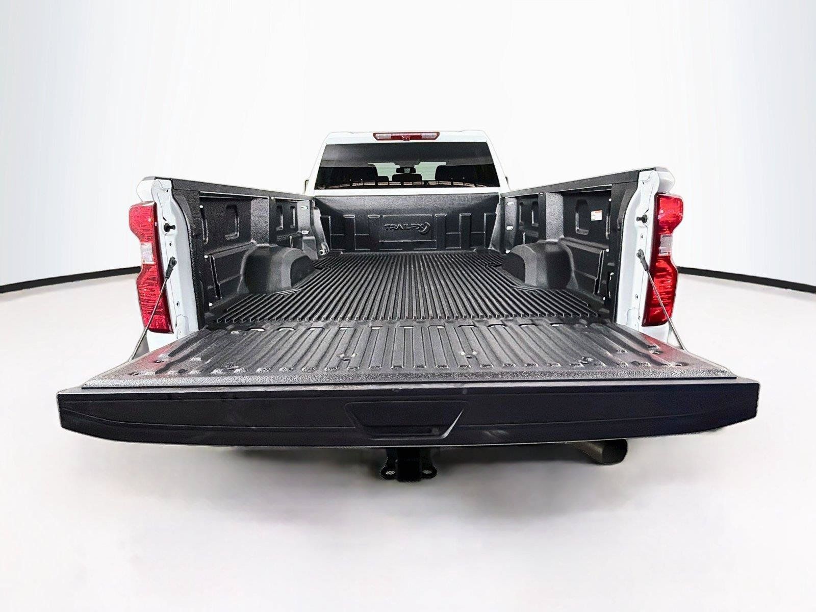 Used 2025 Chevrolet Silverado 3500 LT w/ Safety Package AWD/4WD image 14