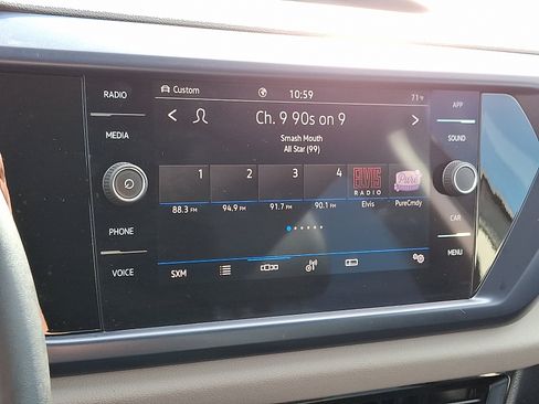 Used 2023 Volkswagen Taos SE w/ Black Wheel Package image 16