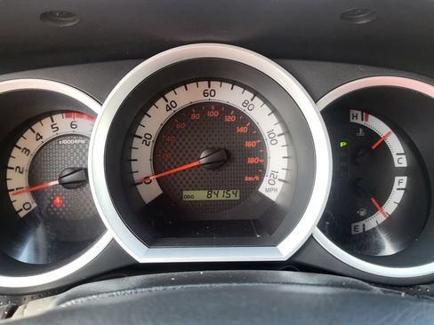 Used 2015 Toyota Tacoma 2WD Access Cab image 35