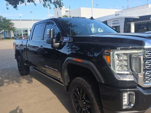 Used 2021 GMC Sierra 2500 Denali w/ Denali Black Diamond Edition AWD/4WD image 14