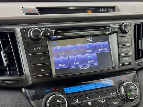 Used 2018 Toyota RAV4 XLE image 36