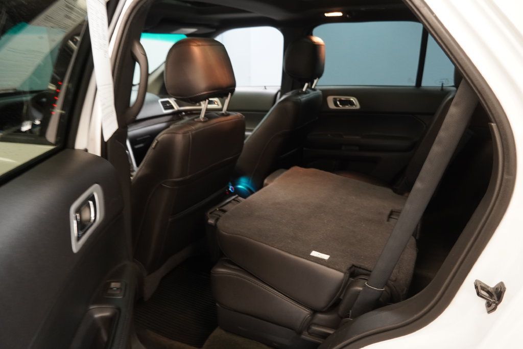Used 2014 Ford Explorer Limited w/ Equipment Group 302A AWD/4WD image 19