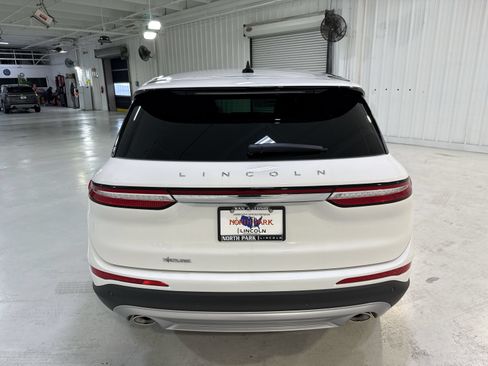 New 2026 Lincoln Corsair Premiere w/ Rear Removable Package Tray FWD image 26