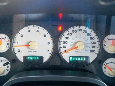 Used 2004 Dodge Ram 1500 Truck SLT w/ Quad Cab Value Group image 21