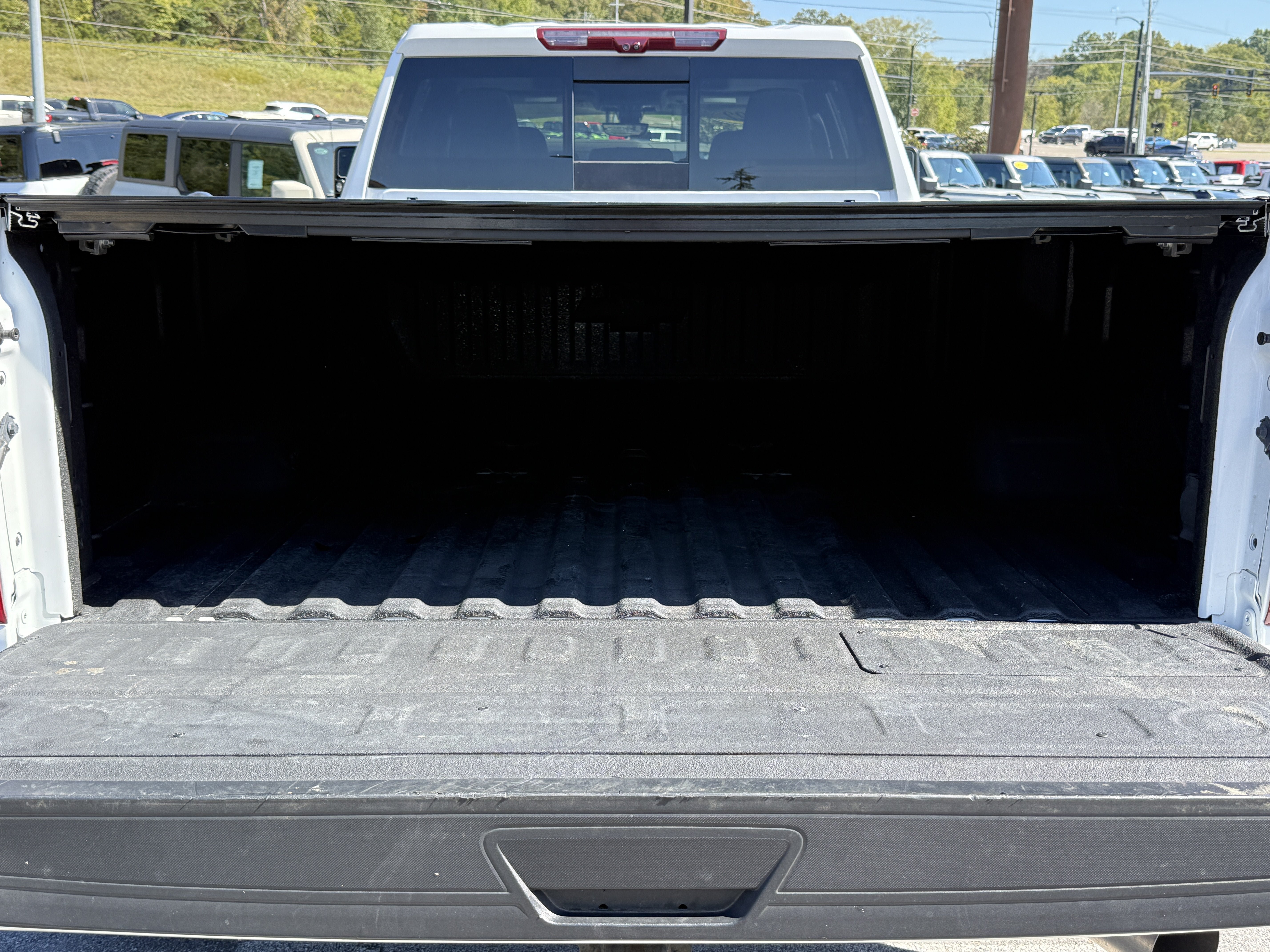 Used 2022 Chevrolet Silverado 3500 LTZ w/ LTZ Convenience Package AWD/4WD image 13
