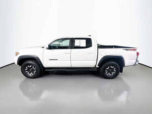 Used 2021 Toyota Tacoma TRD Off-Road AWD/4WD image 4