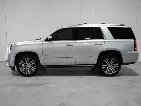 Used 2018 GMC Yukon Denali w/ Denali Ultimate Package image 2