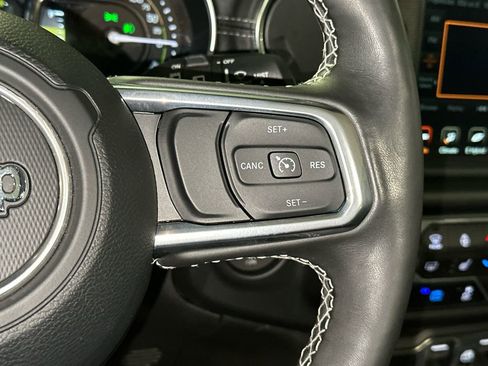 Used 2022 Jeep Wrangler Unlimited Sahara w/ Cold Weather Group image 25