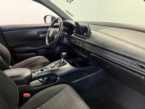 Used 2024 Honda HR-V Sport image 11