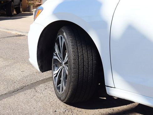 Used 2022 Volkswagen Passat 2.0T SE image 6