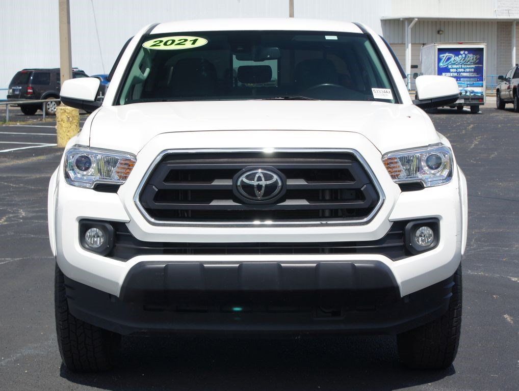Used 2021 Toyota Tacoma SR5 RWD image 23