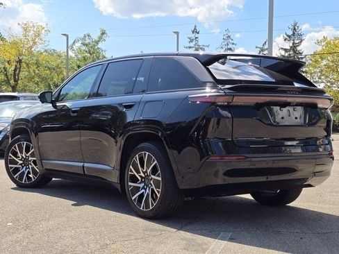 Used 2025 Jeep Wagoneer S Limited image 25