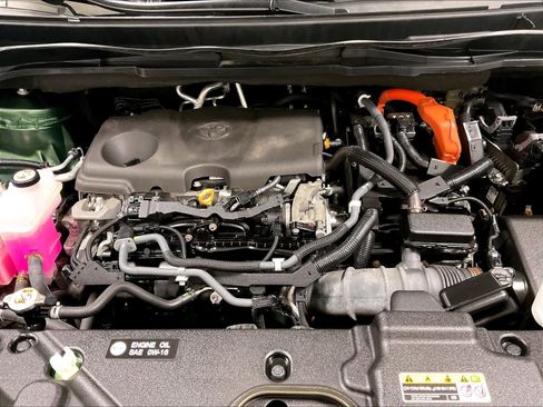 Used 2021 Toyota Sienna LE image 30