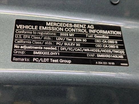 Certified 2025 Mercedes-Benz GLC 300 image 23