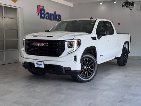 Used 2023 GMC Sierra 1500 Elevation AWD/4WD image 2