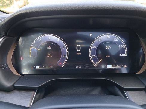 New 2025 Jeep Grand Cherokee Limited w/ Luxury Tech Group II image 37