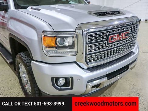 Used 2018 GMC Sierra 3500 Denali w/ Duramax Plus Package image 28